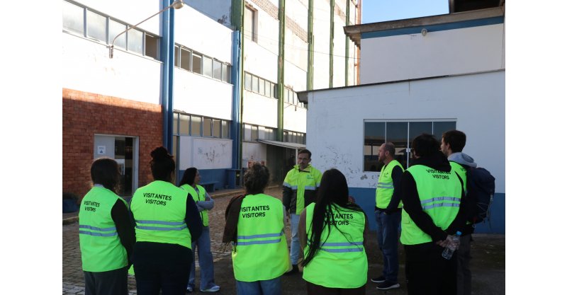 Porto de Laguna recebe alunos da Udesc para visita técnica às operações pesqueiras
