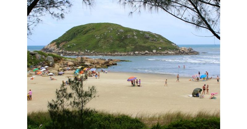 Praias de Jaguaruna, Laguna, Imbituba e Garopaba seguem próprias para banho