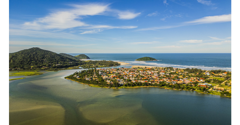 Prefeitura de Imbituba recebe Plano Municipal de Turismo com metas até 2030