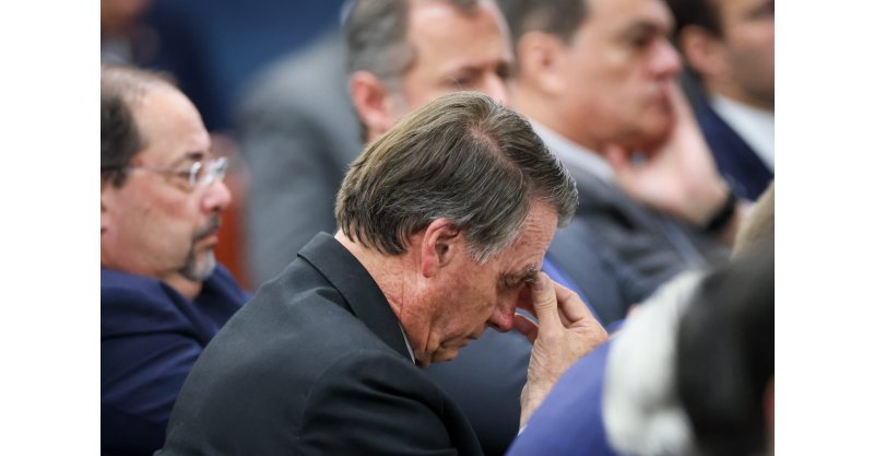 Quadro de saúde crítico? Moraes libera Bolsonaro para sair da prisão domiciliar e fazer exame