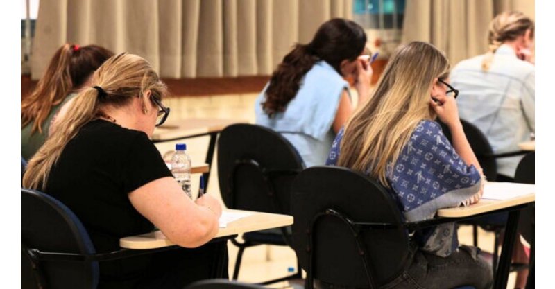 Salário de R$ 10 mil e 77 mil inscritos: concurso da Justiça de SC tem provas neste domingo