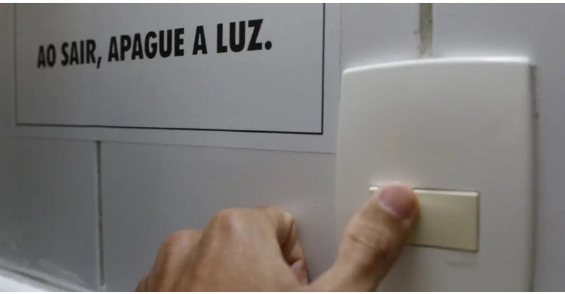 Setembro continua com conta de luz mais cara e bandeira vermelha