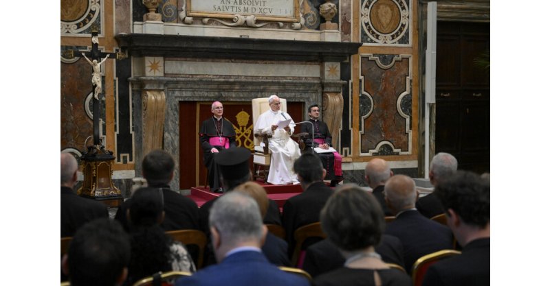 Suposta rede de espionagem ligada à Rússia teria informante infiltrado no Vaticano