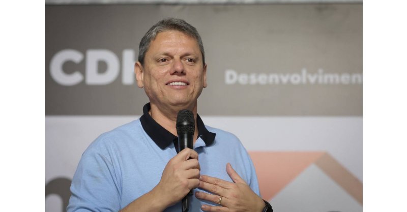Tarcísio de Freitas comenta possível encontro entre Lula e Trump: ‘tenho defendido isso’
