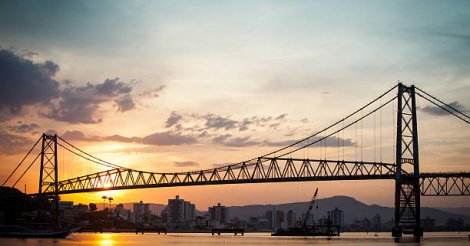  Florianópolis / Ponte Hercílio Luz terá mão única em horários de pico