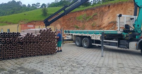  Imaruí / Casan amplia melhorias no abastecimento de água e reforça cadastro no município