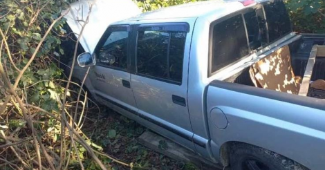  Imbituba / Caminhonete é localizada abandonada e sem três rodas em menos de 24h após o furto