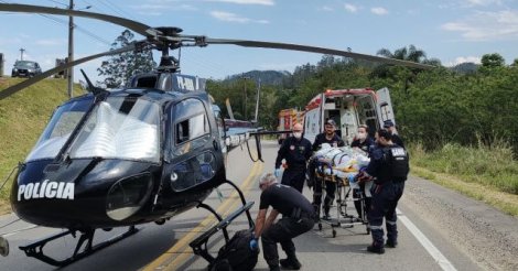  Orleans / Motociclista sofre politrauma grave após sair da pista e cair em barranco