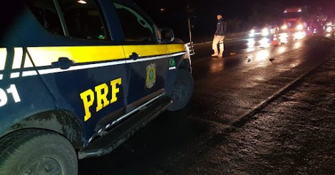  Paulo Lopes / PRF e PM perseguem suspeito de furto na BR-101, Condutor abandona sacola com drogas durante a ação