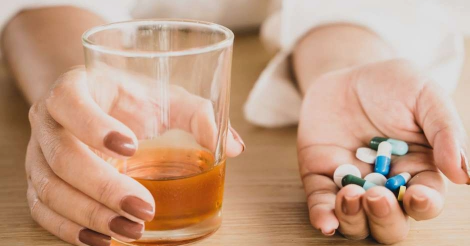 'A geração sóbria': por que cada vez mais jovens trocam o álcool por remédios de ansiedade — e por que isso preocupa