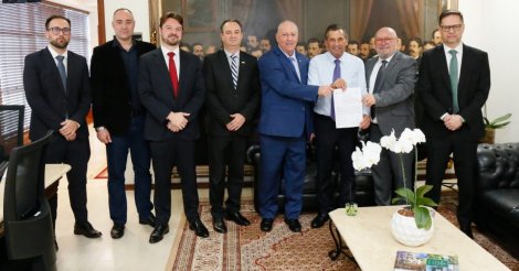 Alesc firma cooperação técnica com Senac para implantação de restaurante-escola