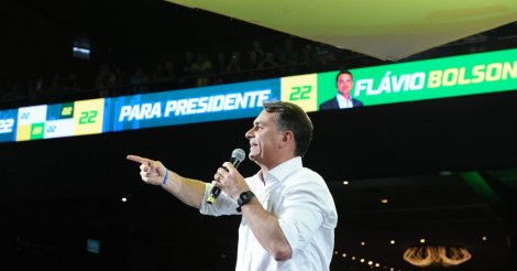 Após ‘puxar’ convenções, Flávio Bolsonaro ainda não registrou candidatura para presidência no TSE; confira quem está confirmado