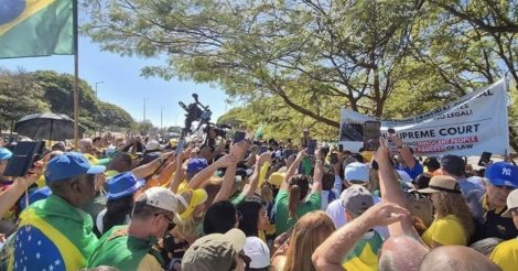 Ato pró-Bolsonaro reúne apoiadores em Brasília; confusão marca protesto em São Paulo