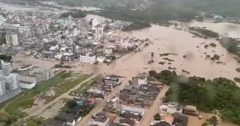 Balneário Camboriú decreta estado de emergência devido às chuvas