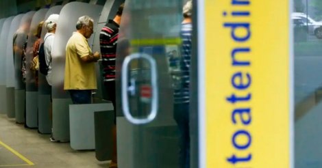 Bancos vão abrir na segunda? Veja como fica o atendimento no dia do jogo do Brasil