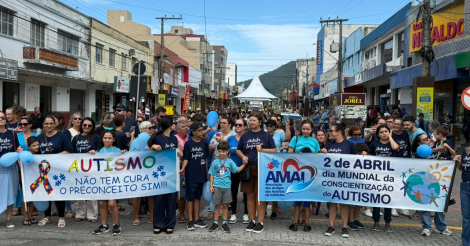 Caminhada/Imbituba marca Dia/Autismo com apelo por inclusão/informação e apoio às famílias/confira relato exclusivo/uma pessoa autista