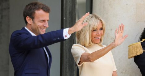 Casal Macron vai apresentar 'prova científica' de que primeira-dama da França é mulher para Justiça nos EUA