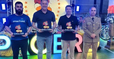 CDL Imbituba participa da formatura do PROERD e entrega 20 bicicletas aos alunos