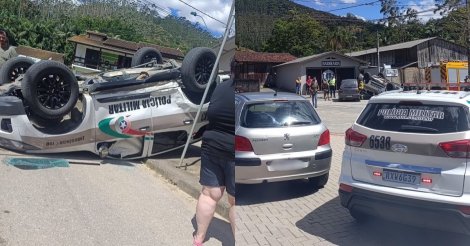 Colisão com carro provoca capotamento de viatura da PM em SC