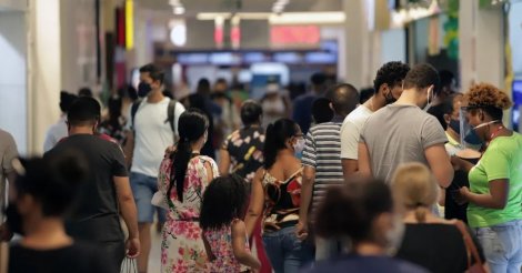 Com descontos de até 90%, gigante varejista encerra atividades e fecha 500 lojas por falência