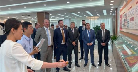 Comitiva catarinense reforça laços com parlamento de Shanxi, na China
