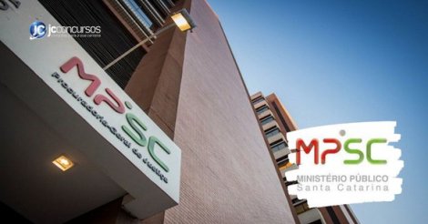 Denúncia do MPSC exige que servidora pública escolha um dos dois cargos que ocupava