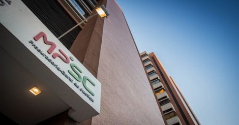 Dez novos Promotores de Justiça iniciam atividades nas comarcas catarinenses