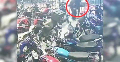 Dupla invade revenda de veículos durante a madrugada e furta motocicleta