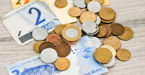 Endividamento cresce em SC e já atinge mais de 70% das famílias, aponta pesquisa