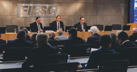 Escalada da tensão entre Brasil e EUA eleva preocupação da indústria, diz FIESC