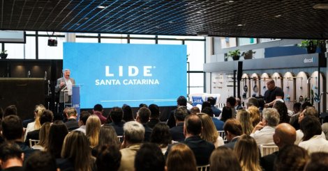 Evento promovido pelo LIDE SC reúne executivos para debate sobre governança e empresas familiares