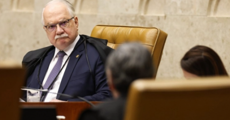 Fachin cancela sessão do STF em decisão incomum após disputa de decisões entre Dino e Mendonça sobre chefia da PF