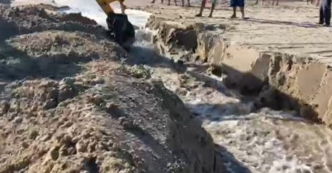 Fechamento da Barra de Ibiraquera gera revolta entre moradores e pescadores
