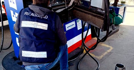 Fiscalização do Inmetro-SC aponta erros em 6 postos de combustíveis da Grande Florianópolis
