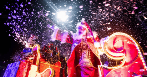 Florianópolis reúne 40 mil pessoas no maior Desfile de Natal da história