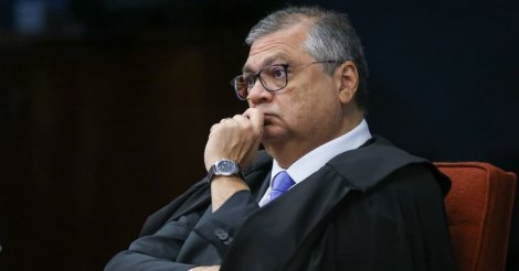 Flávio Dino sofre acidente doméstico e cancela participação no ‘Gilmarpalooza’