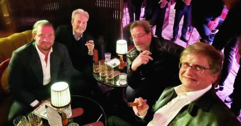 Foto no telefone de Daniel Vorcaro mostra Paulo Gonet fumando charuto com ex-banqueiro em Londres