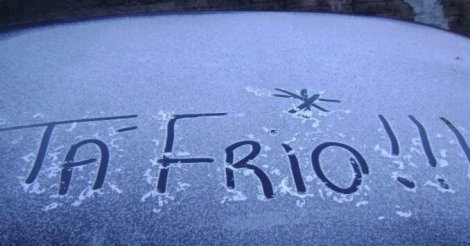 Frio intenso e mar agitado marcam o fim de semana em Santa Catarina