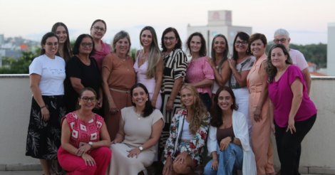 Imbituba / Gabinete de Portas Abertas celebra o Dia Internacional da Mulher  no município