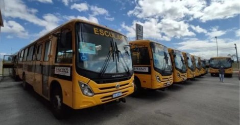 Garopaba / Ônibus escolares e universitários são alvo de vandalismo no município; suspeitos são menores de idade