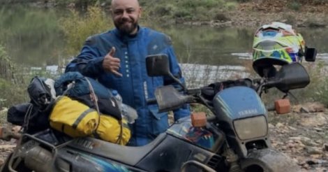Homem morre e quatro ficam feridos após colisão entre moto e carro na SC-370