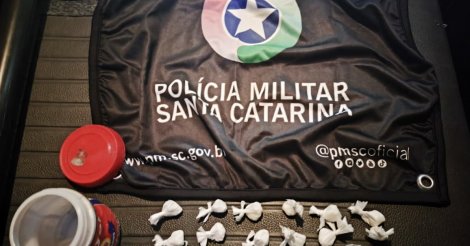 Imaruí / Mulher é presa por tráfico de drogas no município