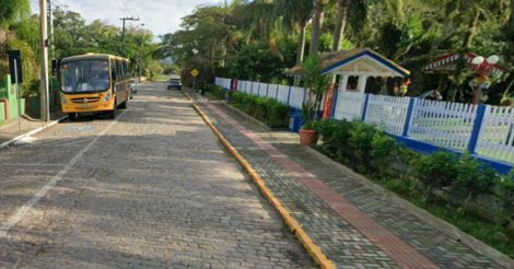 Imbituba / Alunos são levados à delegacia após 34 comprimidos de ecstasy serem encontrados em mochila dentro de escola 
