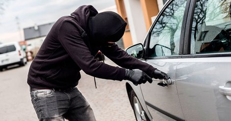 IMBITUBA  / Homem deixa carro em frente à casa de amiga e veículo é furtado durante fim de semana na cidade