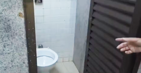 Imbituba / Homem é preso após subir em vaso para espiar mulheres em banheiro e ameaçar funcionários com faca 