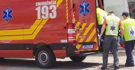 Imbituba, motociclista fica ferido com suspeita de fratura após colisão com carro