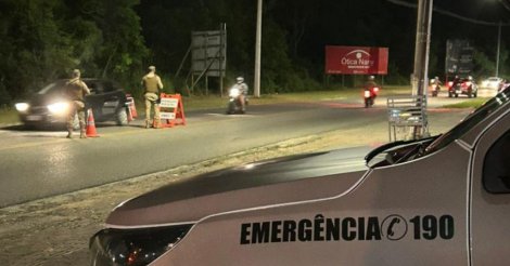 IMBITUBA / Operação Força Total apreende arma, drogas e veículos irregulares no município ou que estavam transitando pela cidade