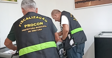 IMBITUBA / PROCON realiza fiscalização e pesquisa de preços em peixarias durante a Quaresma 
