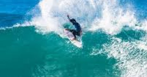 IMBITUBA / Quedas de favoritos, surfe de lendas e ‘Novas Ondas’: os destaques do 4º dia de WSL em SC