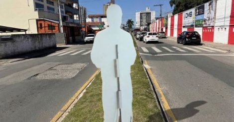 Justiça eleitoral proíbe bonecos de candidatos em espaços públicos